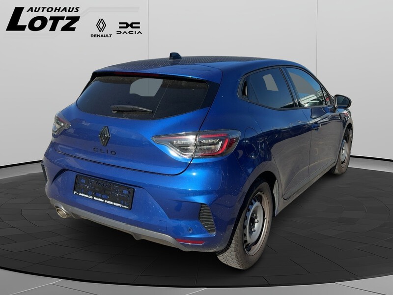 Fahrzeugabbildung Clio + Winterräder Bild 3 von 9
