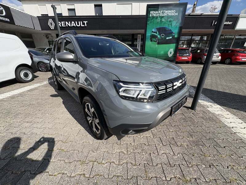 Fahrzeugabbildung Duster II 1.3 TCe 130 Journey 2WD Bild 2 von 18