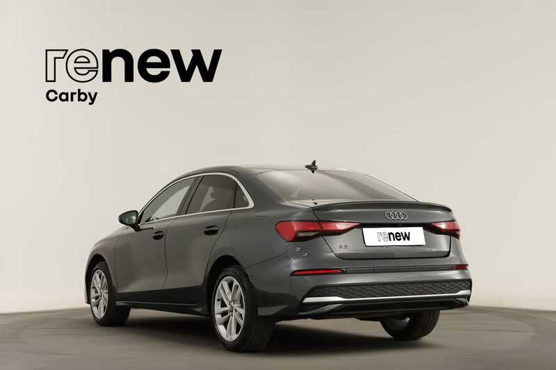 AUDI A3 A3 30 TFSI S tronic — photo 4