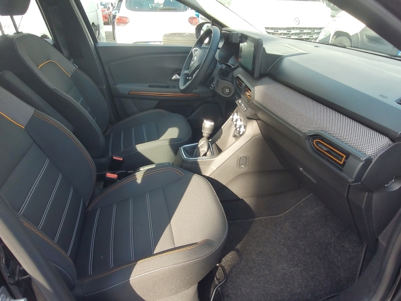 Fahrzeugabbildung Sandero Stepway Comfort TCe 100 ECO-G (MY2021) Bild 7 von 12