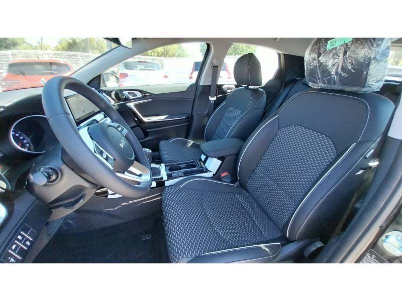 KIA Xcee'D