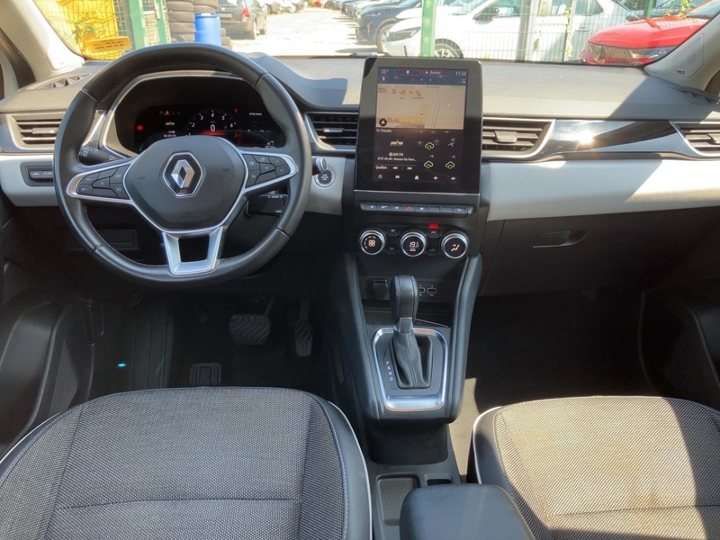 Fahrzeugabbildung Captur Automatik Bild 18 von 18