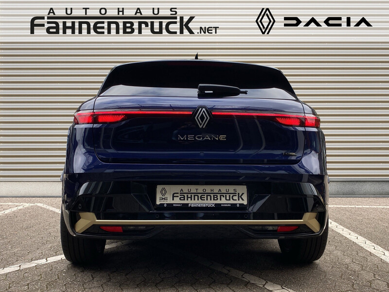 Fahrzeugabbildung Megane E-TECH Scheckheft 360°  Bild 4 von 20