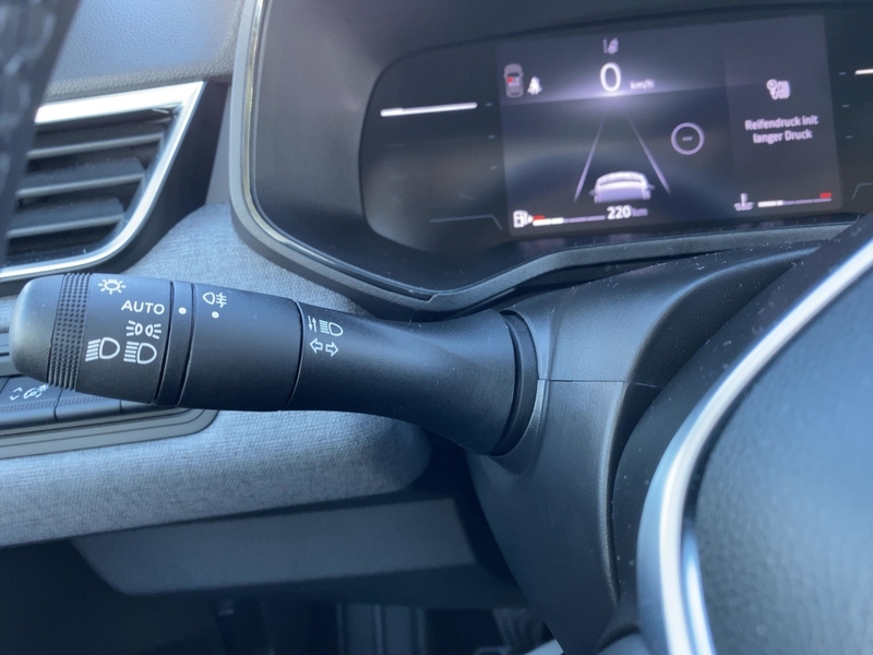 Fahrzeugabbildung Clio ABS Fahrerairbag ESP SERVO Bild 16 von 20
