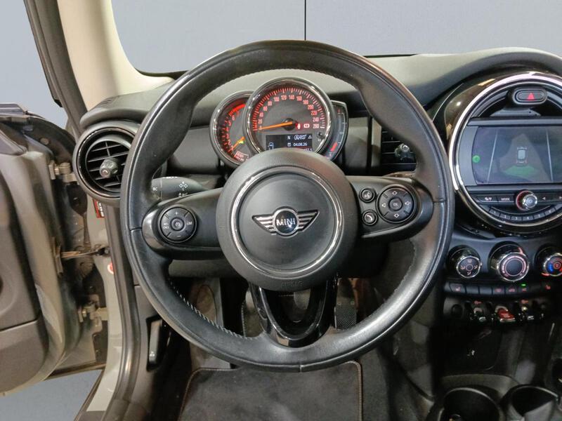 Mini F56 LCI