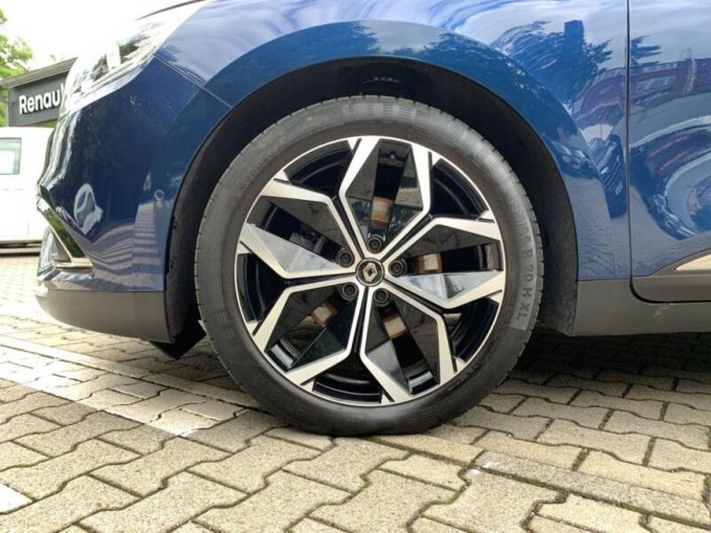Fahrzeugabbildung Scenic Intens Bild 18 von 20