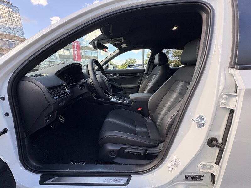 Fahrzeugabbildung Civic e:HEV Sport Premium Illumination/Sport-Pa Bild 13 von 18