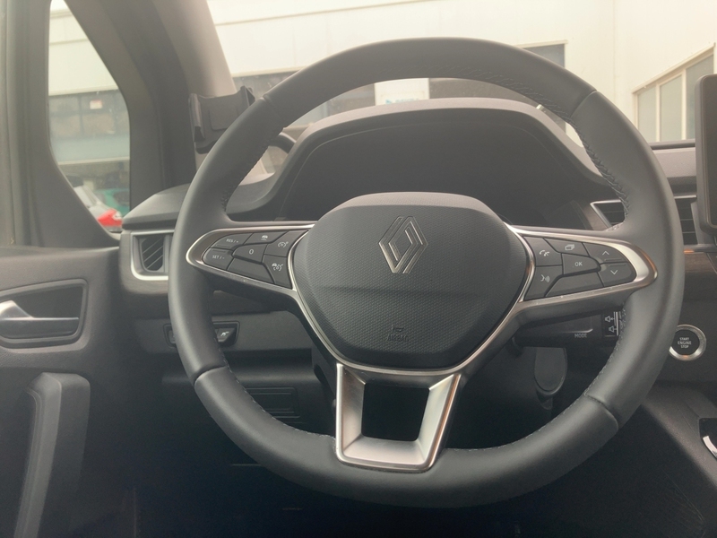 Fahrzeugabbildung Kangoo PKW Techno dCI 115 Automatik|LED|NAVI|AHK Bild 10 von 20