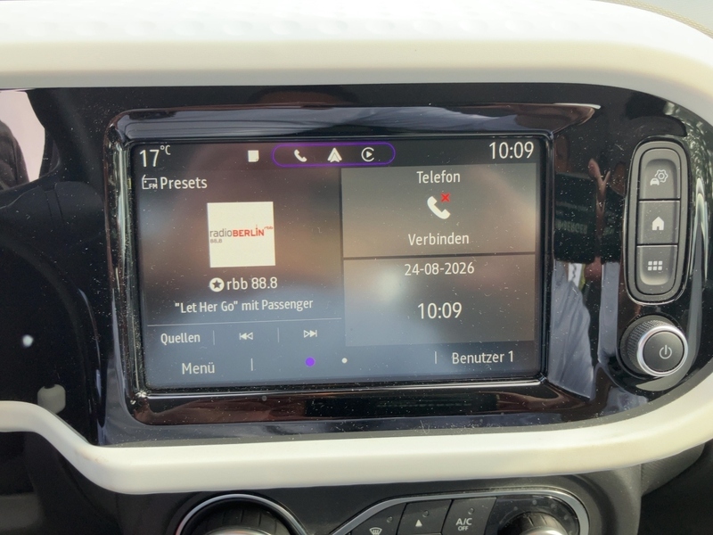 Fahrzeugabbildung Twingo Klima*PDC*CarPlay Bild 14 von 18