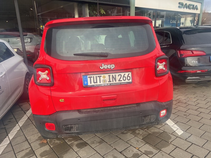 Fahrzeugabbildung Renegade 1.5 MultiAir Mild Hybrid Longitude Bild 8 von 17