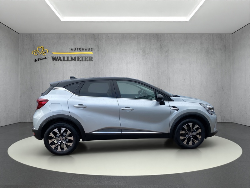 Fahrzeugabbildung Captur Techno TCe 140 Bild 4 von 15