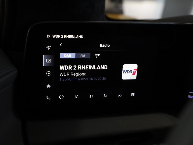 Fahrzeugabbildung Cyberster LEDER NAVI SHZ PDC KLIMA BT ZV Bild 14 von 15