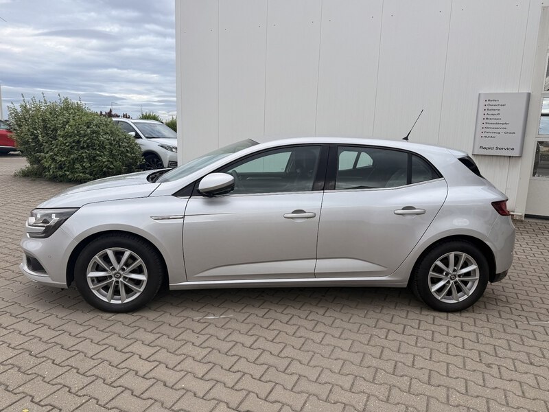 Fahrzeugabbildung Megane IV Lim. 5-trg Intens 1.2 TCe 130 ENERGY Bild 3 von 7