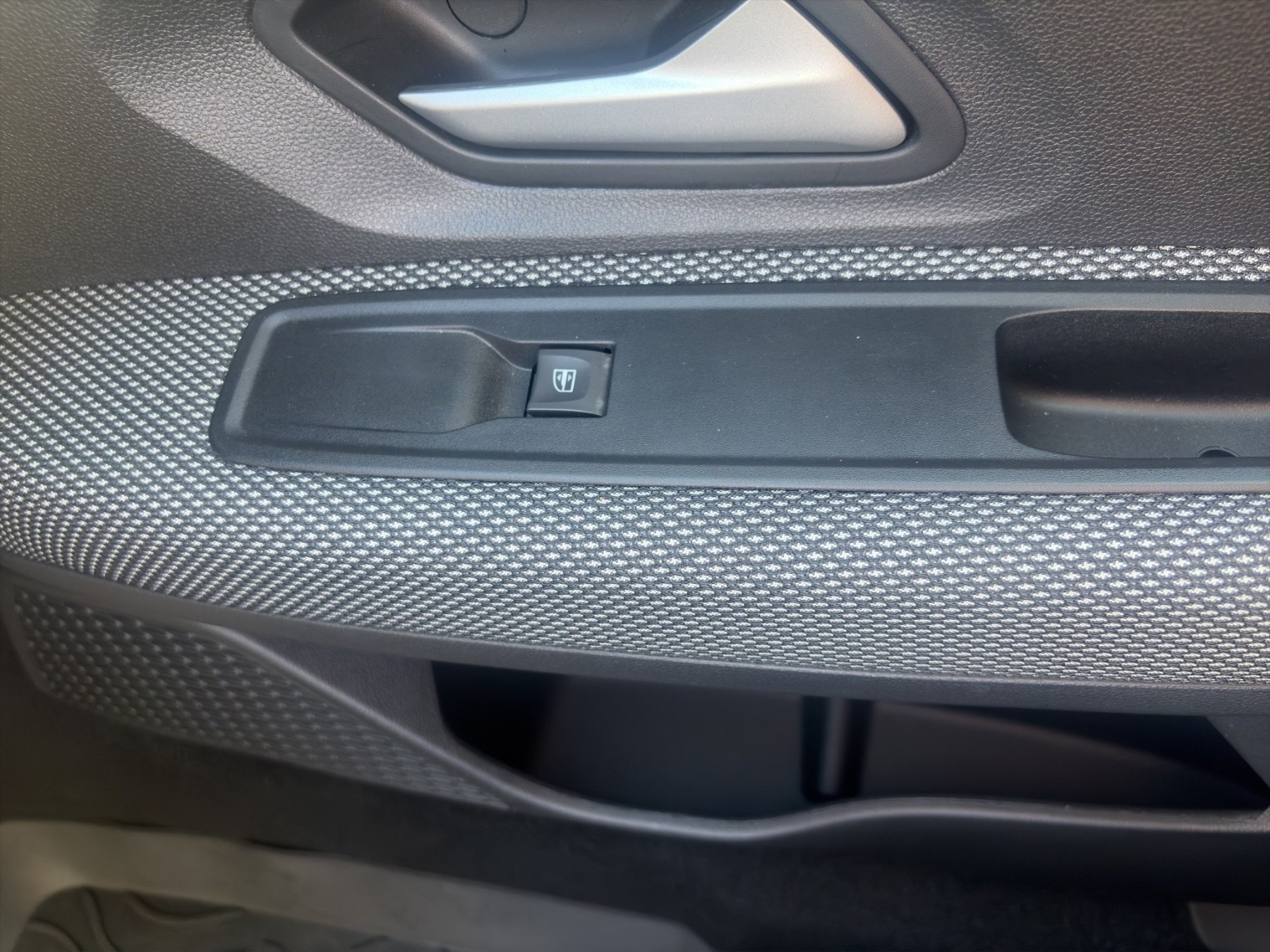 Dacia Sandero – Bild 17