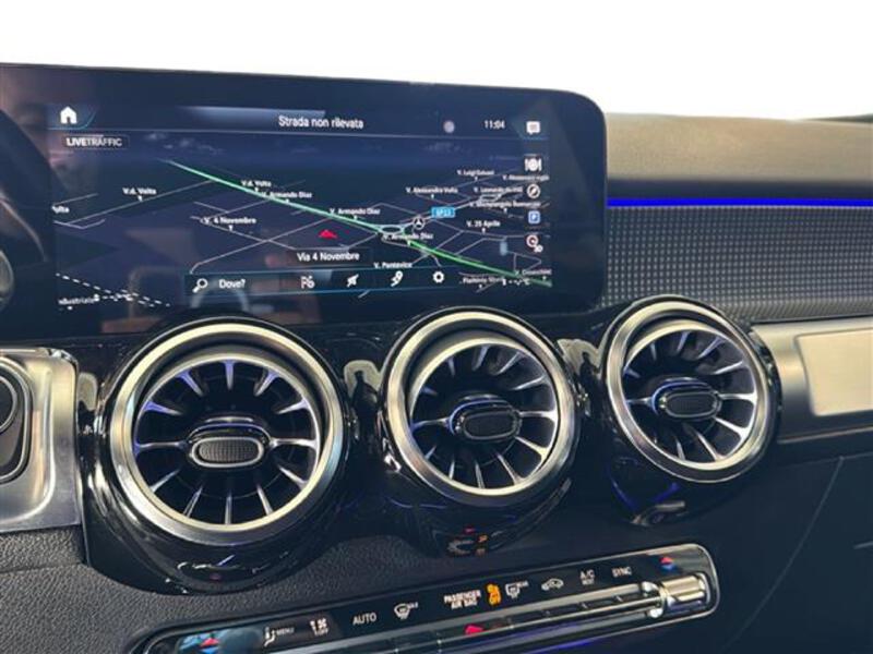 Mercedes GLB