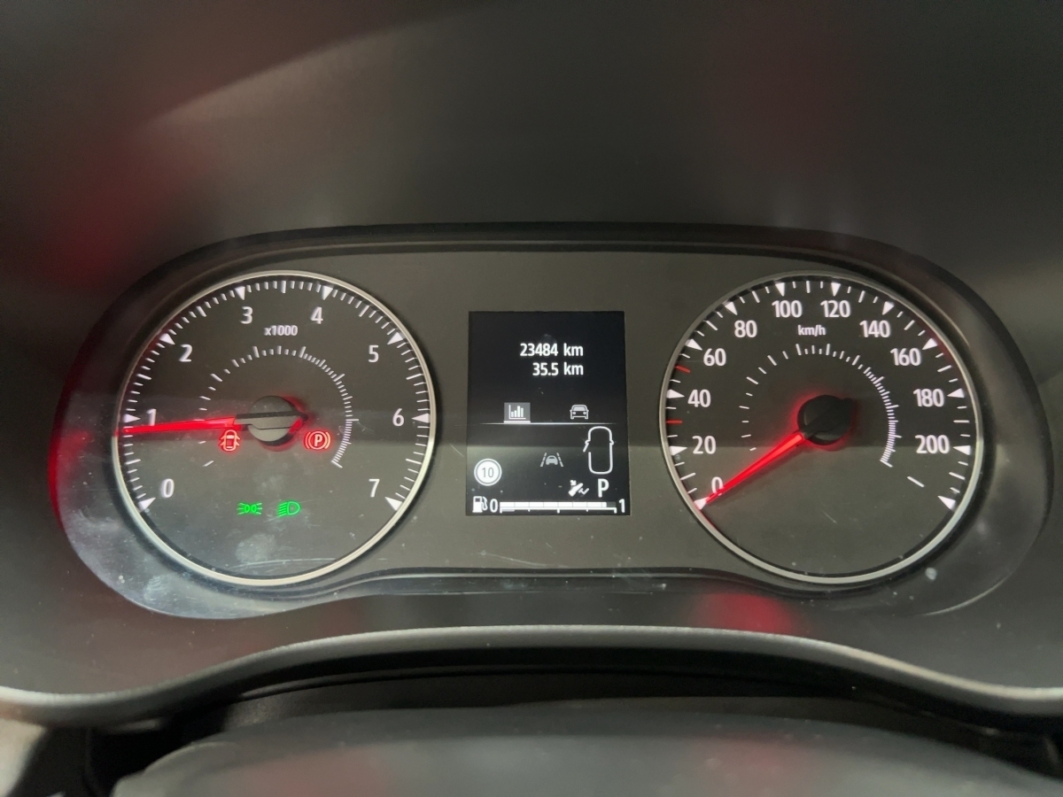 Dacia Sandero – Bild 12