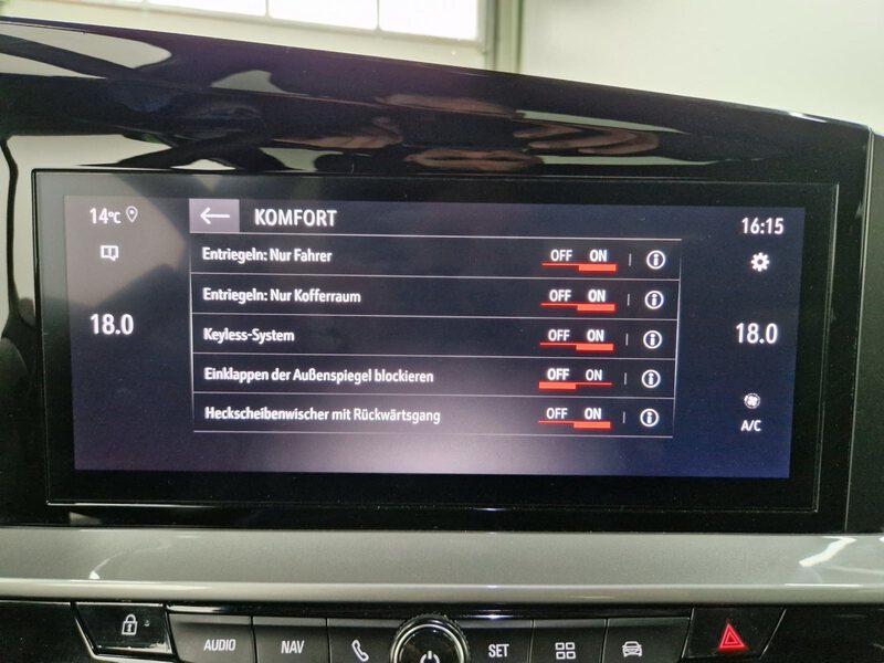 Fahrzeugabbildung Mokka 1.2 Turbo Ultimate Massage ACC Bild 26 von 36