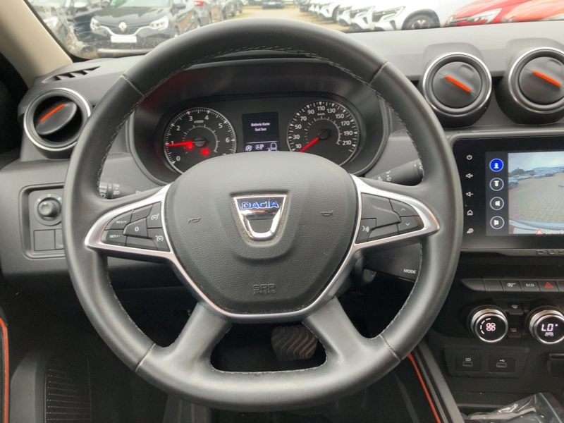 Fahrzeugabbildung Duster Extreme 1.3 TCe 150 PS  Bild 10 von 20