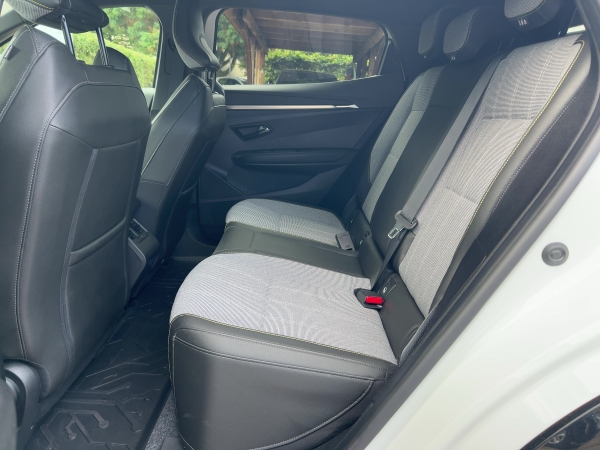 Renault Megane E-TECH – Bild 11