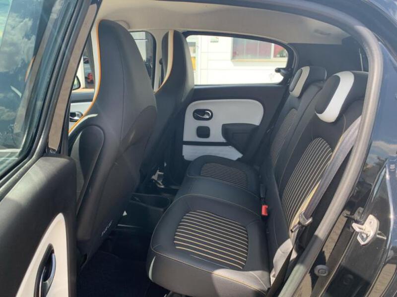 Fahrzeugabbildung Twingo Intens Bild 11 von 15