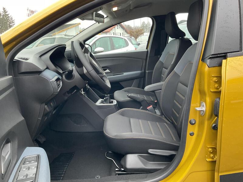 Fahrzeugabbildung Sandero Stepway Expression TCe 110 Bild 12 von 15