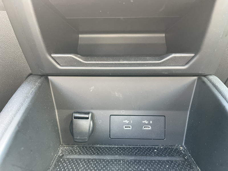 Fahrzeugabbildung Captur 360*,Harman-K. Bild 20 von 25