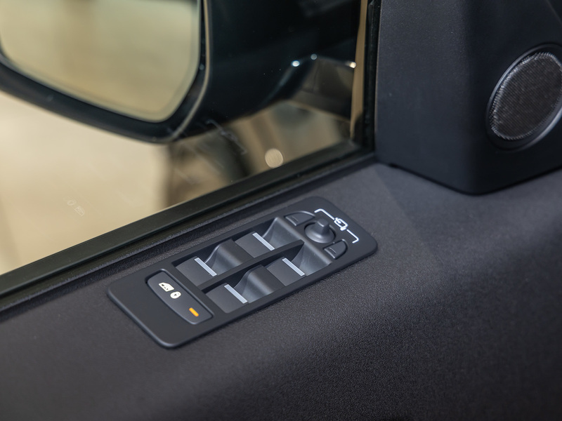 Fahrzeugabbildung Discovery Sport P270e Dynamic SE Bild 17 von 20
