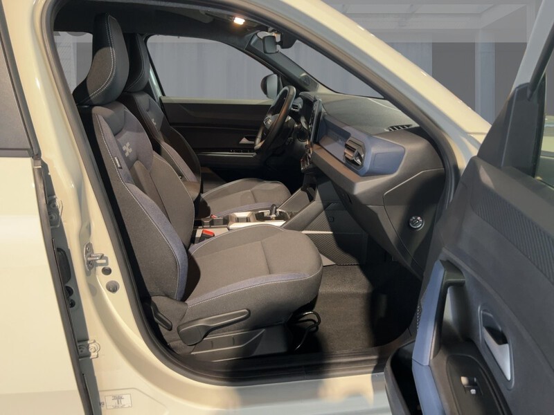 Fahrzeugabbildung Duster SHZ PDC KLIMA ABS Bild 8 von 21