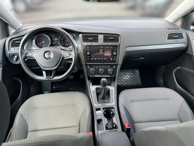 VW Golf