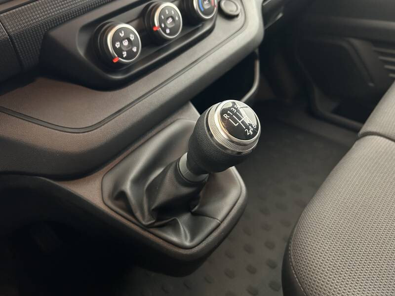 Renault Trafic Combi