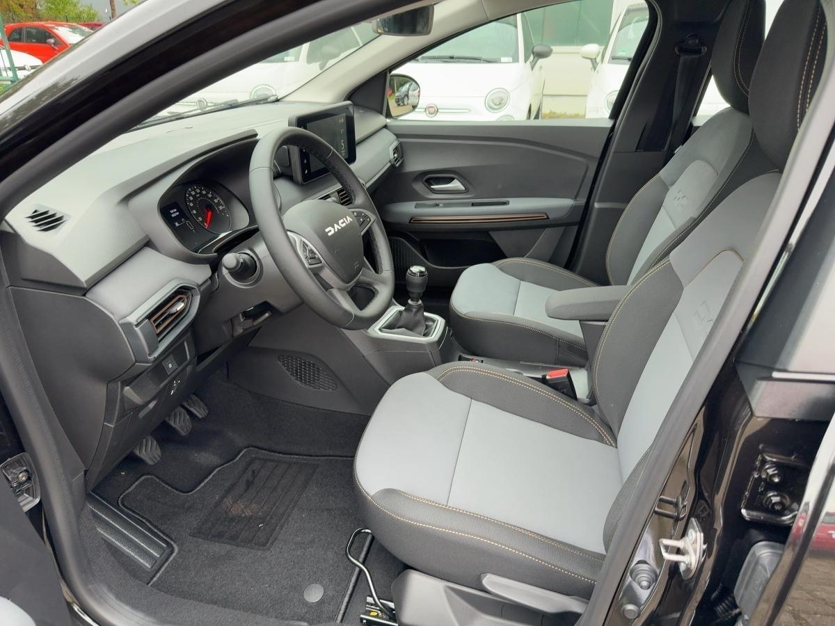 Dacia Sandero – Bild 12