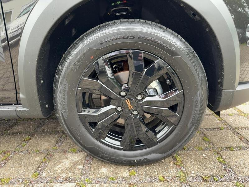 Fahrzeugabbildung Sandero Stepway Extreme+ TCe 110 Bild 6 von 15