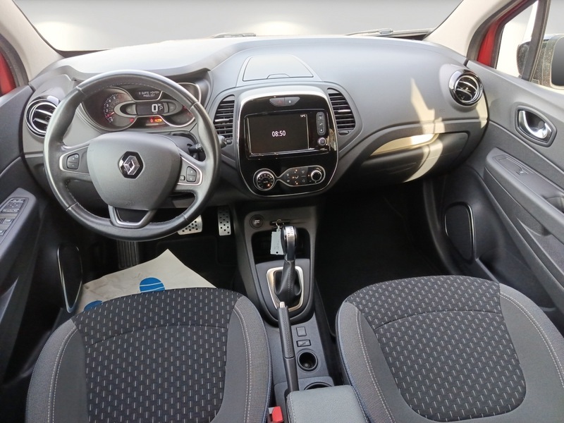 Fahrzeugabbildung Captur Intens TCe 150 EDC GPF Bild 8 von 11