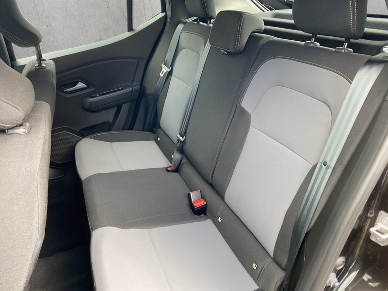 Fahrzeugabbildung Sandero III Stepway Extreme 1.0 TCe 90 Automatik Bild 12 von 15