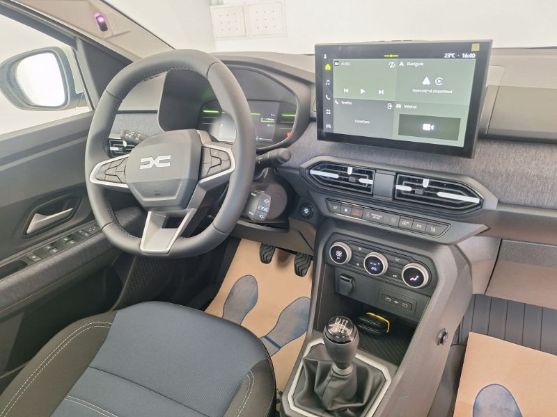 DACIA Logan 2025 — imagine 13