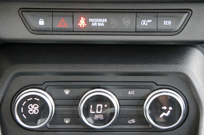 Fahrzeugabbildung Sandero III Comfort TCe 100 ECO-G Bild 11 von 27