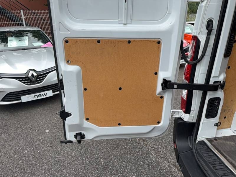 Renault Master III