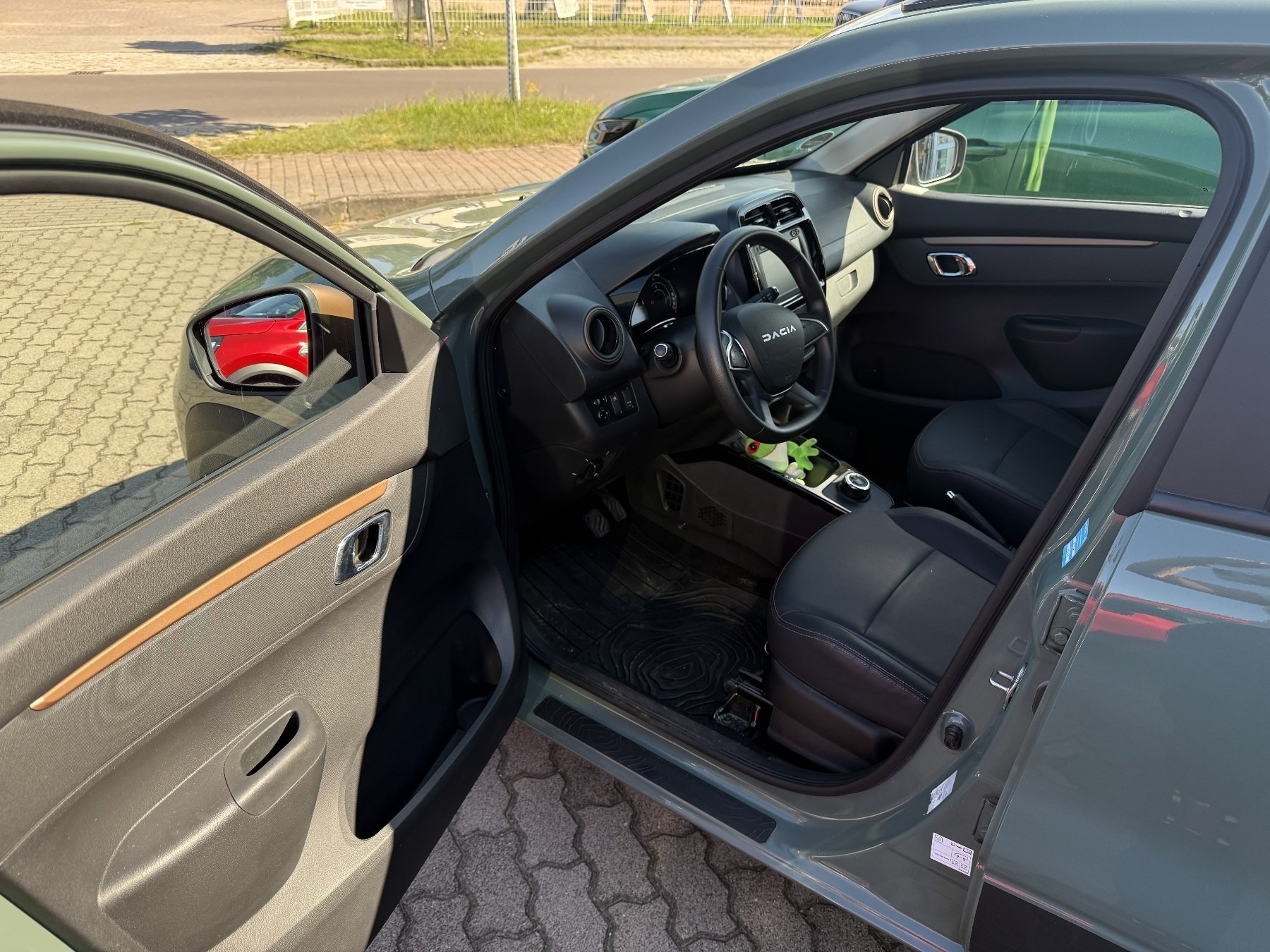 Dacia Spring – Bild 13