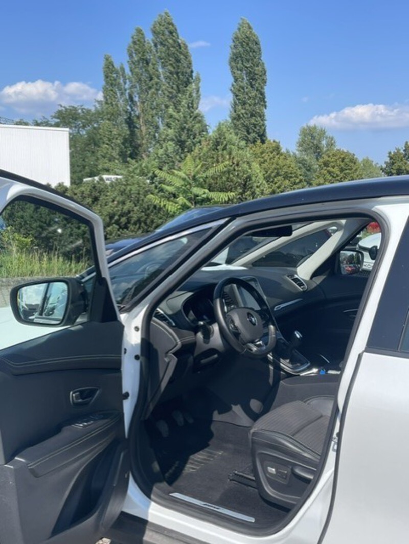Fahrzeugabbildung Scenic BOSE 130 PS Klimaautomatik Tempomat Bild 14 von 20