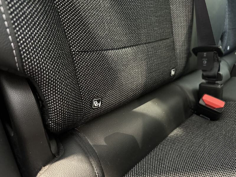 Fahrzeugabbildung Captur INTENS TCe 140 EDC Bild 15 von 50