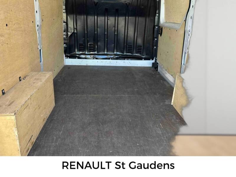 Renault Master III