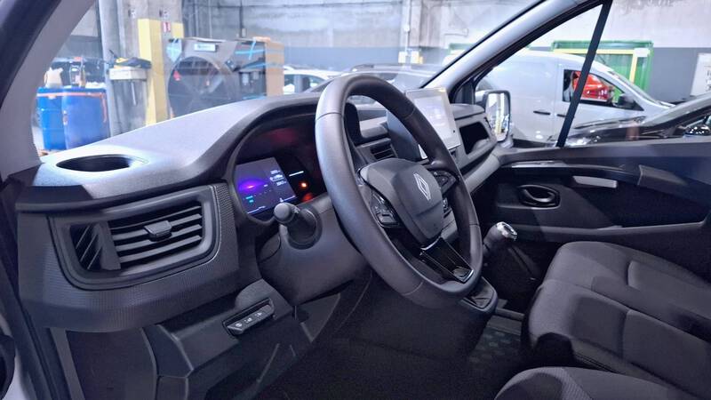 Renault Trafic Combi