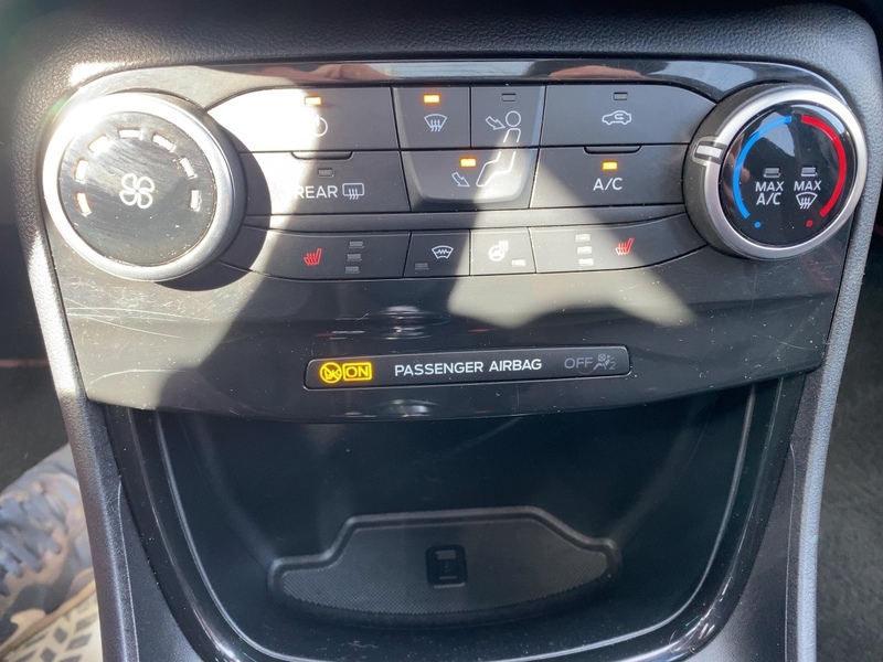 Fahrzeugabbildung Puma ST-LINE 1.0L MHEV 125PS  Bild 18 von 21