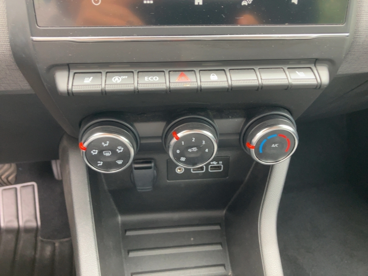 Renault Clio – Bild 18