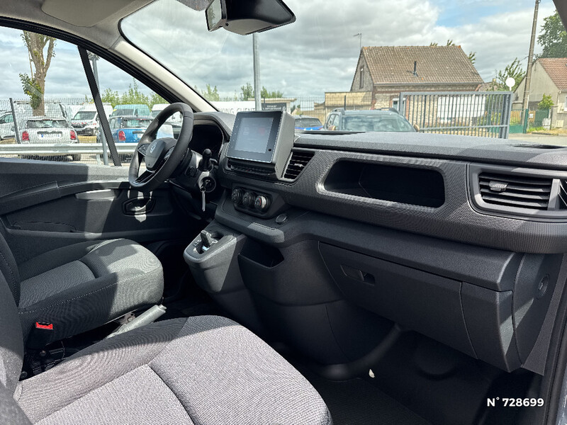 Renault Trafic Combi