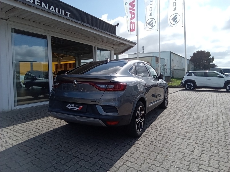 Fahrzeugabbildung Arkana TECHNO E-TECH Hybrid 145 Bild 4 von 15