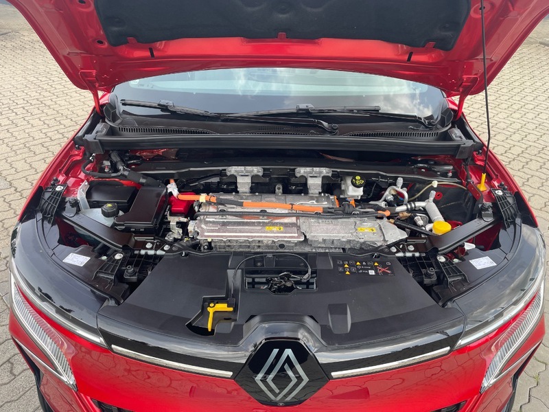 Fahrzeugabbildung Megane E-TECH TECHNO EV60 220hp optimum charge Bild 14 von 50