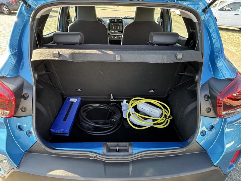 Fahrzeugabbildung Spring Electric 45 Essential Bild 9 von 15