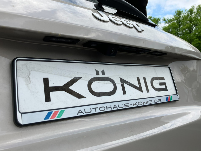 Fahrzeugabbildung Avenger KLIMA*CARPLAY*SHZ*CAM*ACC Bild 7 von 16