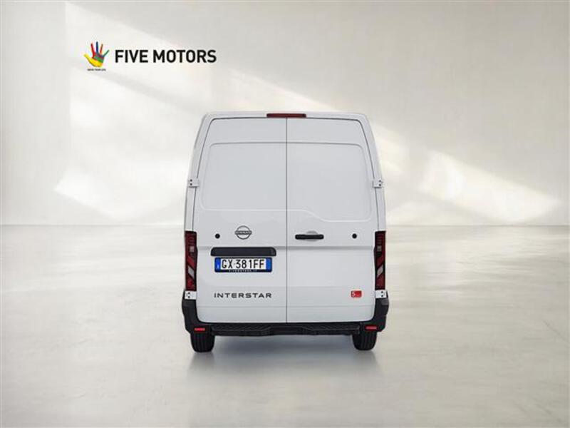 Nissan Interstar